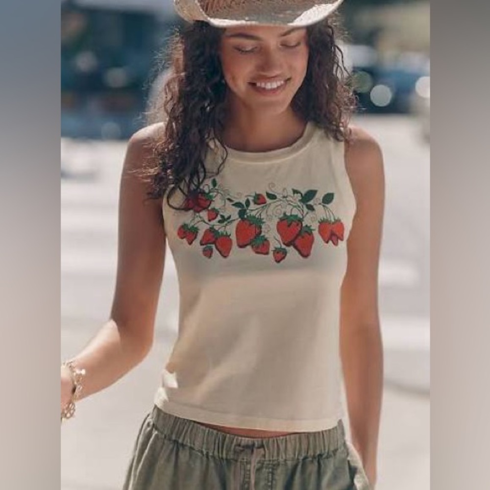 Anthropologie Letluv strawberry vine Tank Top